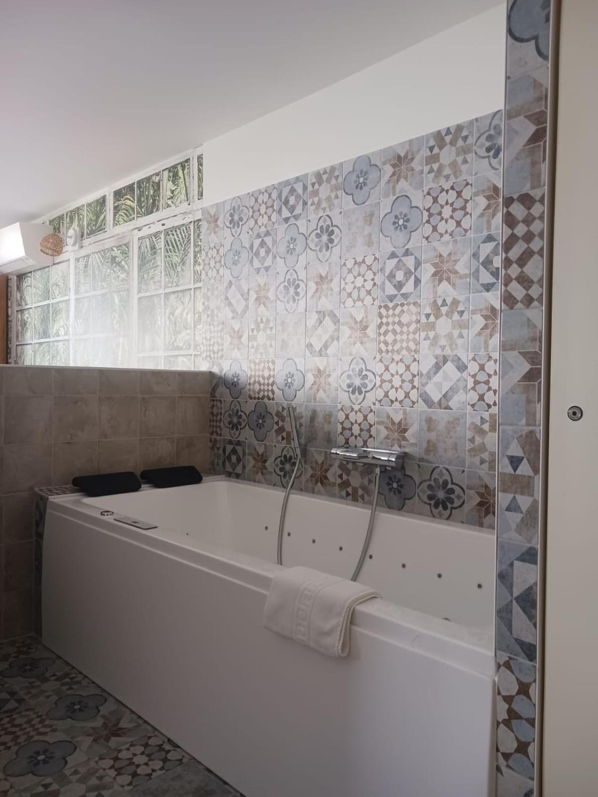 Cotinga Hotel Villars-les-Dombes Ngoại thất bức ảnh